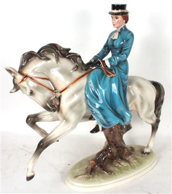 Pferd mit Reiterin - Kunst, Antiquitäten und Möbel