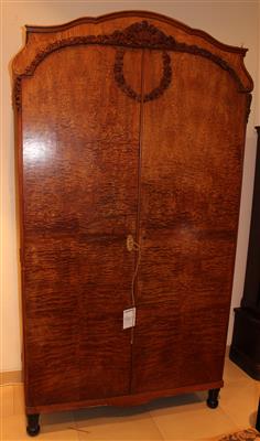 Garderobenschrank, - Antiques and art