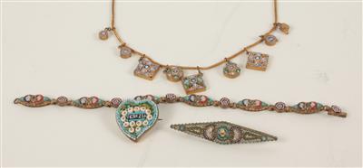 1 Armkette, 2 Broschen, 1 Collier - Christmas auction - Art and Antiques