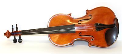 Eine chinesische Geige - Arte e antiquariato