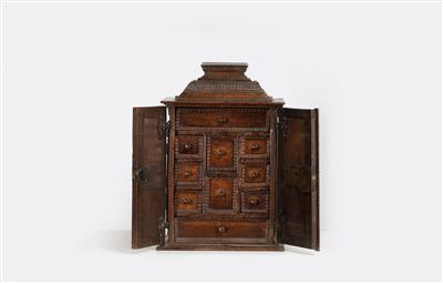 Zierliches Aufsatz bzw. Kabinettkästchen - Kunst, Antiquitäten und Möbel