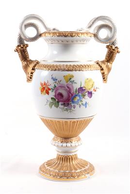 Prunkvolle Sockelvase - Antiques and art