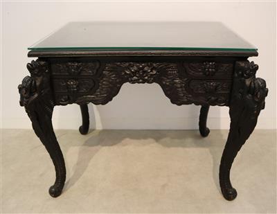 Rechteckiger Tisch in asiatischer Art, - Antiques, art and furniture