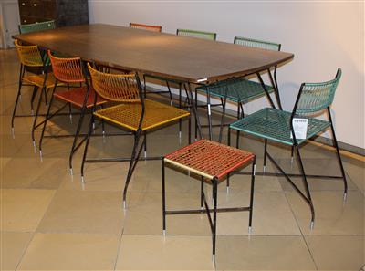 Sitzgruppe: Tisch mit Stühlen und Hockern, - Design Sale