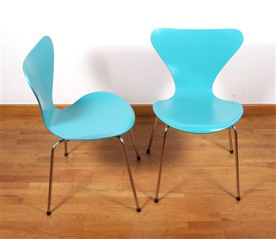 Zwei Stühle Modell 3107, - Design