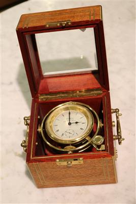 Marine Quartz Chronometer - Antiques and art