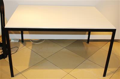 Esstisch / Tisch aus der TAngle Serie, - Design and furniture
