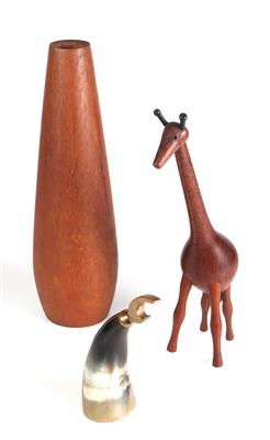 1 Tierfigur "Giraffe", 1 Vase, 1 Flaschenöffner - Antiques and art
