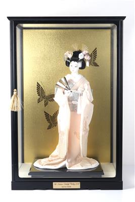 Dekorationspuppe, "THE MADAME BUTTERFLY WEDDING DOLL - Arte e antiquariato