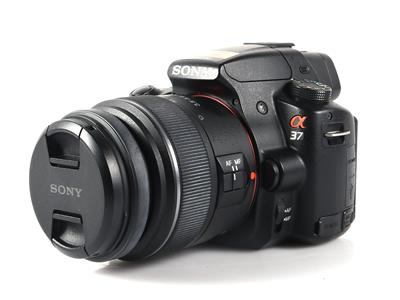 Sony Alpha 37 mit Objektiv 18-55 mm - Umění a starožitnosti