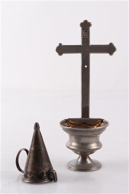 Weihwasserkessel mit Kreuz und Löschhut (2) - Argento, arte, antiquariato, mobili