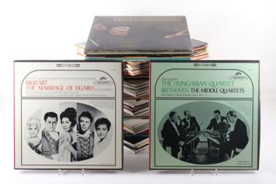 100 LPs und 2 LP-Boxen - Art, antiques, furniture and technology
