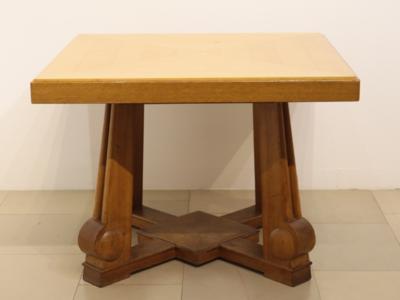 Ungewöhnlicher Tisch in quadratischer Grundform - Umění, starožitnosti, nábytek a technika