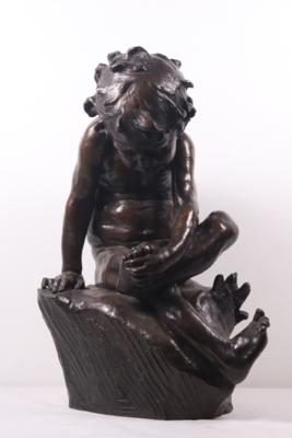 Skulptur "Knabe mit verletztem Fuß - Umění, starožitnosti, nábytek a technika
