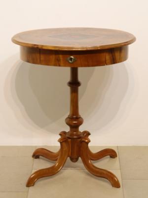 Ovales Nähtischchen um 1860 - Kunst, Antiquitäten, Möbel und Technik