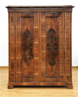 Biedermeier Garderobeschrank, - Antiques and art