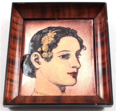 Emailbild mit Porträt einer jungen Dame, - Antiques and Paintings