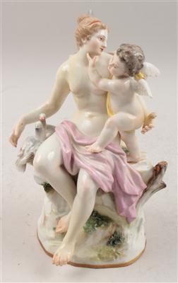 Sitzender weiblicher Akt mit Putto und 2 Tauben, - Antiques and Paintings