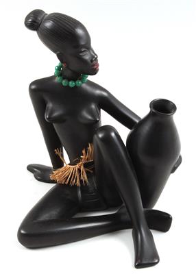 Sitzende Schwarzafrikanerin mit Vase, - Antiquariato e Dipinti