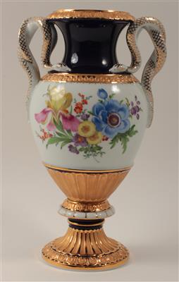 Henkelvase, - Antiques and Paintings