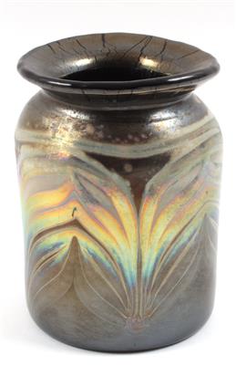 Vase, - Antiques and Paintings