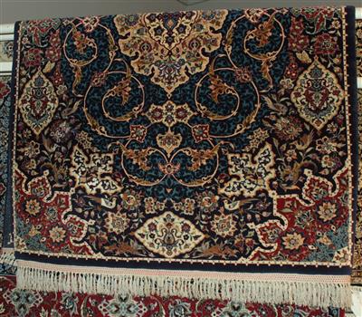 Isfahan ca. 155 x 105 cm, - Winter-Auktion (Antiquitäten, Bilder, Möbel, Teppiche, Design)