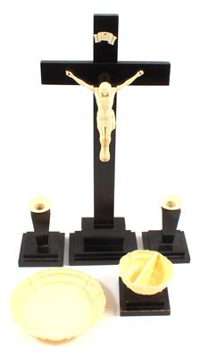 1 Kreuz, 1 Gefäß, 1 Schale, 1 Paar Kerzenleuchter, - Antiquitäten & Bilder