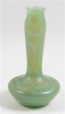 Vase, - Antiques and Paintings