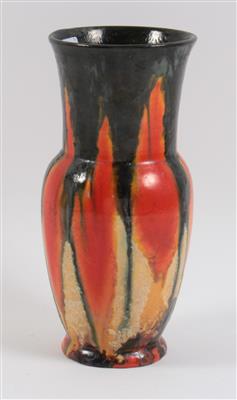 Vase, - Antiques and Paintings