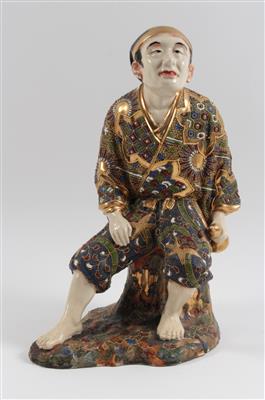 Satsuma-Figur eines Rastenden mit Kalebassenflasche, - Antiques and Paintings
