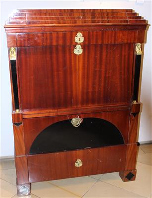 Biedermeier-Sekretär, - Saisoneröffnungs-Auktion Antiquitäten, Bilder, Design