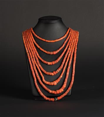 A Seven-Row Chain, - Asian Art, Works of Art and Furniture