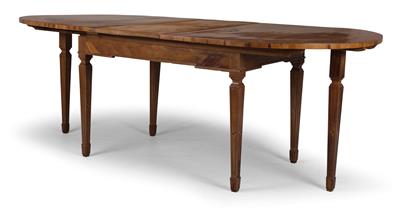 An Extension Table - Antiquariato e mobili