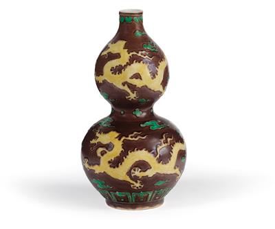 A Double Pumpkin Vase, China, Underglaze Blue Six-Character Mark Kangxi in a Double Ring, 19th Century - Asian Art, Works of Art and Furniture
