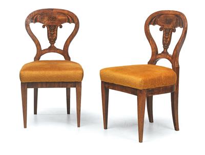 A Pair of Early Biedermeier Chairs, - Antiquariato e mobili
