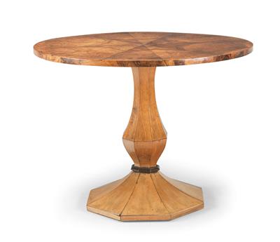 A Round Biedermeier Table, - Antiquariato e mobili