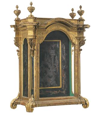A display cabinet, - Asiatics, Works of Art and furniture