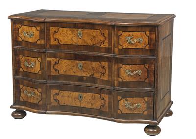A Baroque chest of drawers, - Asiatics, Works of Art and furniture