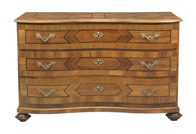 A Baroque chest of drawers, - Nábytek