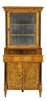A Biedermeier corner display cabinet, - Nábytek