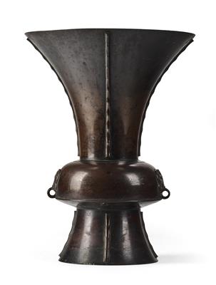 Bronze vase, Japan, c. 1900, - Asiatics, Works of Art and furniture