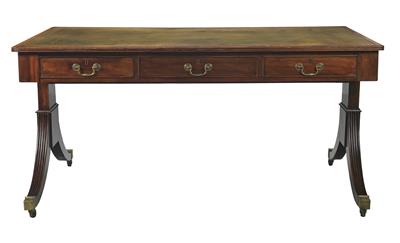 A writing desk from England, - Asiatics, Works of Art and furniture
