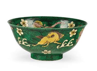 Famille verte bowl, China, underglaze blue six-character mark Jiajing, Republic period, - Asiatics, Works of Art and furniture