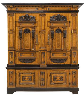 A cabinet - Asiatics, Works of Art and furniture
