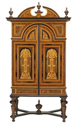 A historicist salon cabinet in Renaissance style, - Asiatics, Works of Art and furniture
