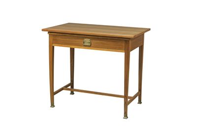 An Art Nouveau dressing table, - Nábytek