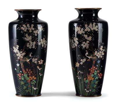 Pair of cloisonné vases, Japan, Meiji Period, - Asiatics, Works of Art and furniture