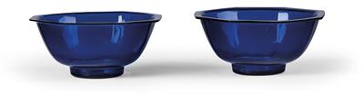 Pair of octagonal bowls, China, four-character mark Xianfeng Nianzhi, 19th century, - Nábytek