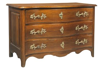 A provincial chest of drawers, - Asiatics, Works of Art and furniture