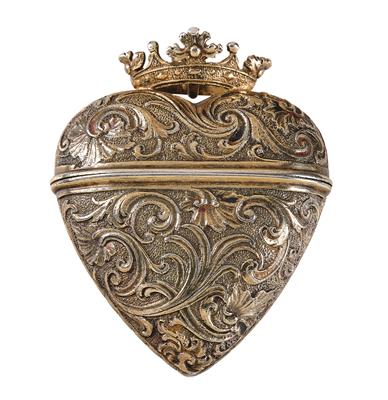 A Baroque Heart-Shaped Covered Box, - L’Art de Vivre